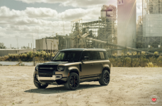 Land Rover Defender на дисках Urban Automotive x Vossen UV-4