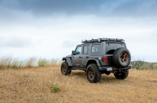 Jeep JL на дисках Venom Rex VR-501 17