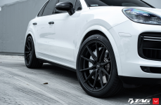 Porsche Cayenne Turbo на дисках Vossen HF-3
