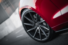 Ford Mustang на дисках Vossen CVT