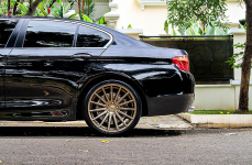 BMW 528i F10 на дисках Vossen VFS2