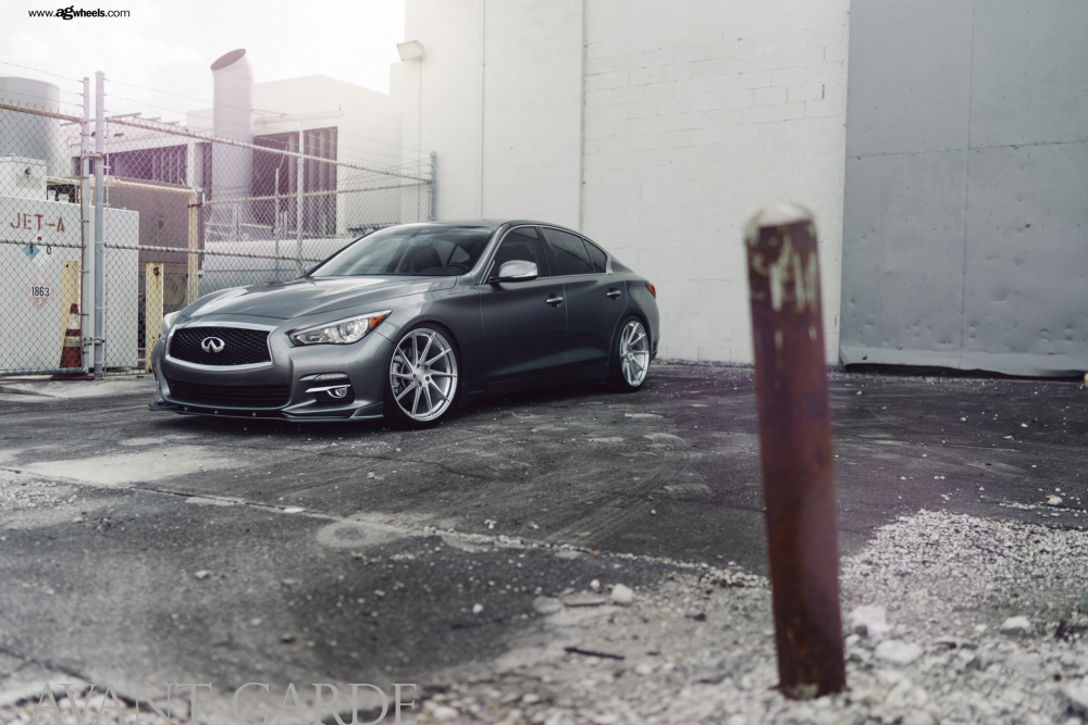 Infiniti Q50 на дисках Avant Garde M621
