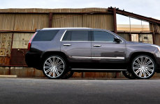 Cadillac Escalade на дисках Heavy Hitters HH12