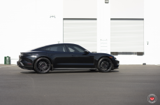Porsche Taycan 4S на дисках Vossen Forged S17-04