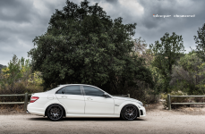 Mercedes C63 AMG на дисках Blaque Diamond BD-3