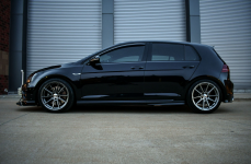 Volkswagen Golf на дисках TSW Bathurst