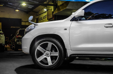Land Cruiser на дисках KMC MC5