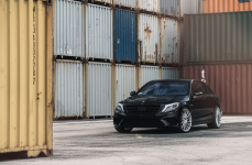 Mercedes Benz S550 на дисках Avant Garde M615 R22