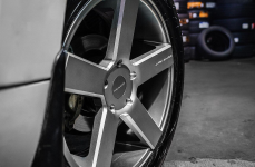 Land Cruiser на дисках KMC MC5