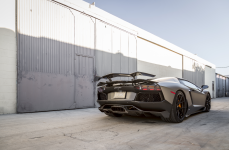 Aventador Zaragoza Edizione на дисках Vorsteiner V-FF 103