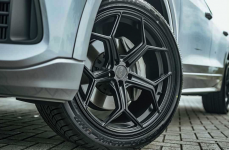 Audi Q8 на дисках XO Luxury Helsinki