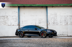 Audi RS5 на дисках Rohana RFX11 Gloss Black