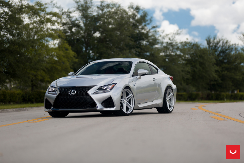 Lexus RCF на дисках Vossen VFS-5