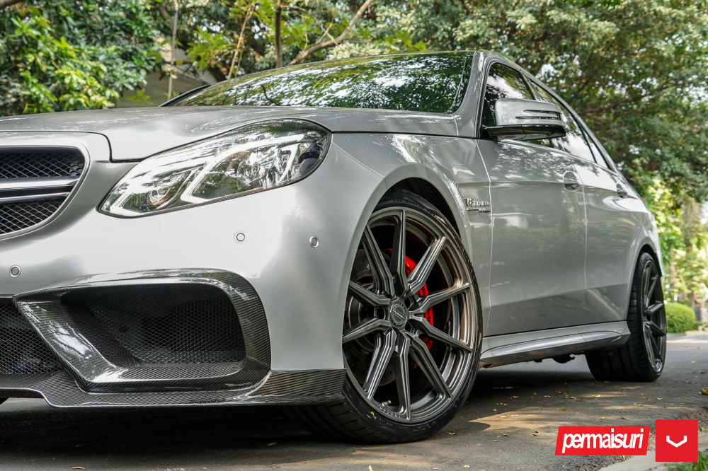 Mercedes-Benz E63 на дисках Hybrid Forged HF-3
