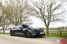 Porsche Taycan на дисках Hybrid Forged HF-4T