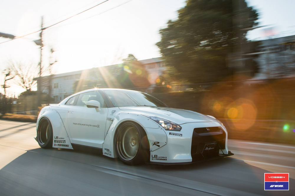 Nissan GT-R на дисках Vossen x Work VWS-1