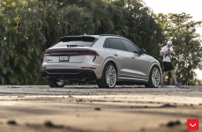 Audi RSQ8 на дисках Hybrid Forged HF-7