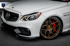 Mercedes E63 на дисках Rohana RFX11 Brushed Bronze