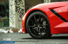 Chevrolet Corvette C7 на дисках XO Luxury Verona