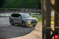 Lexus LX 570 на дисках Hybrid Forged HF-3
