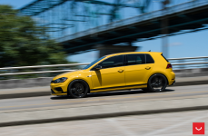 Volkswagen Golf R на дисках Hybrid Forged HF-1