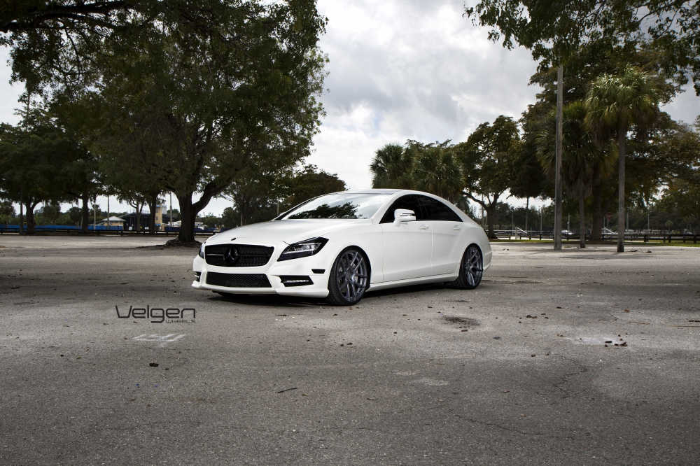 Mercedes CLS550 на дисках Velgen Wheels VMB5