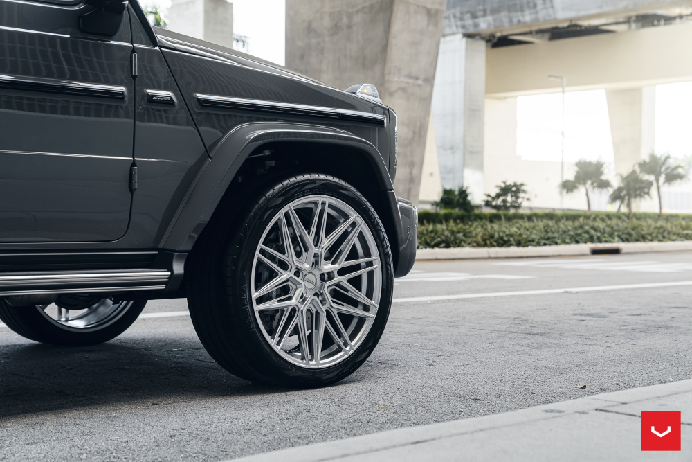 Mercedes G63 AMG на дисках Hybrid Forged HF-7