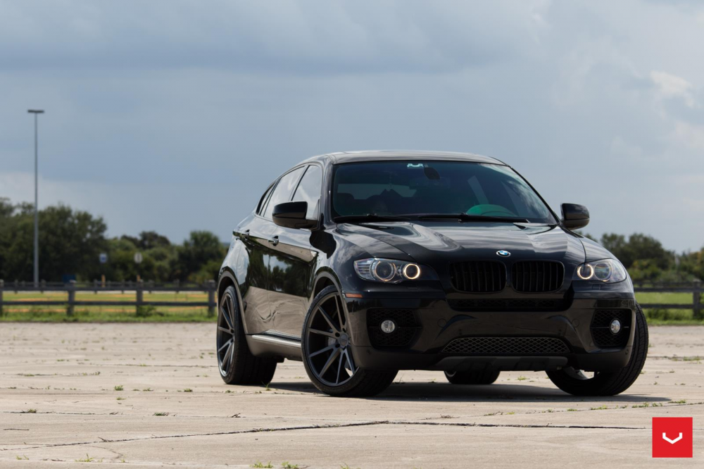 BMW X6 на дисках Vossen VFS-1