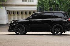 Lexus LX570 на дисках Vossen HF-3