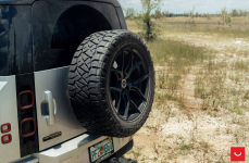 Land Rover Defender 90 на дисках Hybrid Forged HF-5