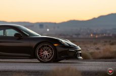 Porsche Cayman GT4 на дисках Vossen Forged VPS-314