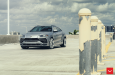 Lamborghini Urus на дисках Hybrid Forged HF-7