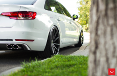 Audi A4 на дисках Vossen CVT