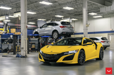Acura NSX на дисках Hybrid Forged HF-4T
