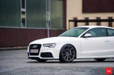 Audi RS5 на дисках Vossen CVT