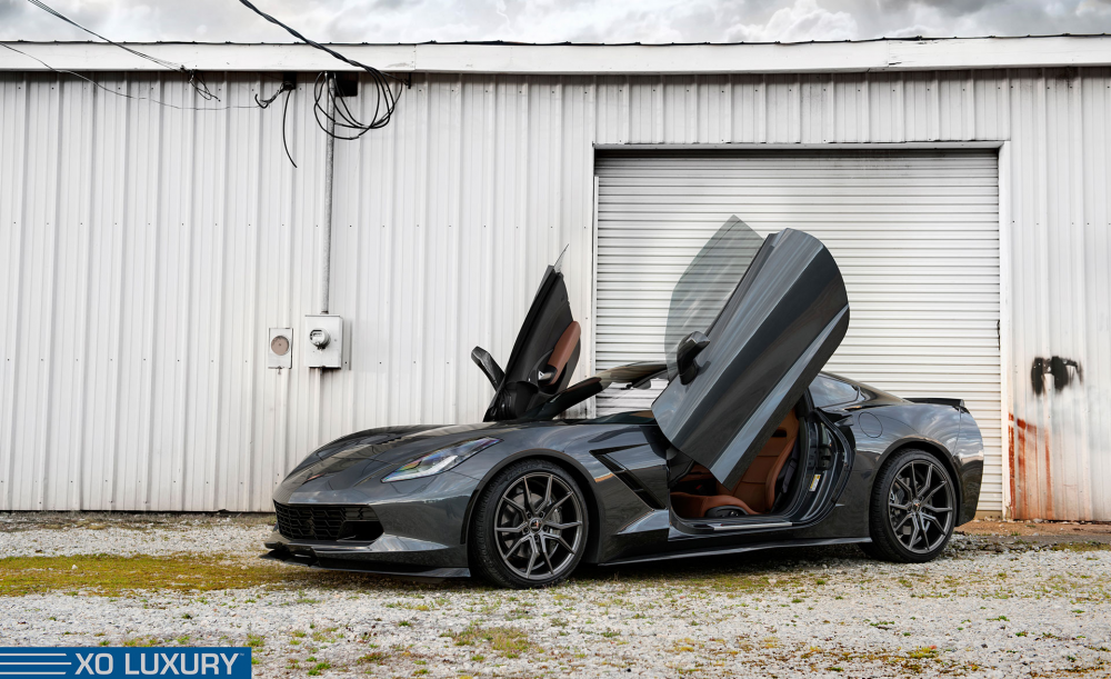 Chevrolet Corvette C7 на дисках XO Luxury Verona