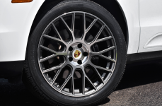 Porsche Macan на дисках Victor Equipment Stabil