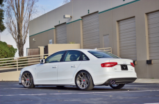 Audi B8.5 A4 на дисках Vorsteiner V-FF 103