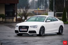 Audi RS5 на дисках Vossen CVT