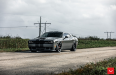 Dodge Challenger Hellcat на дисках Hybrid Forged HF-5