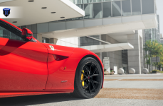 Ferrari F12 на дисках Rohana RFG15