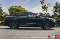 Audi RSQ8 на дисках Hybrid Forged HF-7