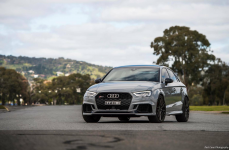 Audi RS3 на дисках Vorsteiner V-FF 107 Carbon Graphite R20