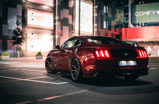 Ford Mustang на дисках Vossen CVT