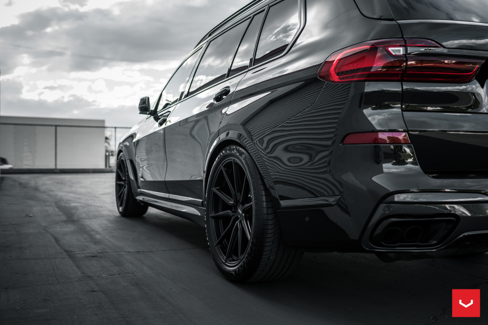 BMW X7 на дисках Hybrid Forged HF-3