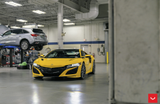 Acura NSX на дисках Hybrid Forged HF-4T