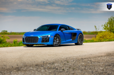 Audi R8 на дисках Rohana RFX10