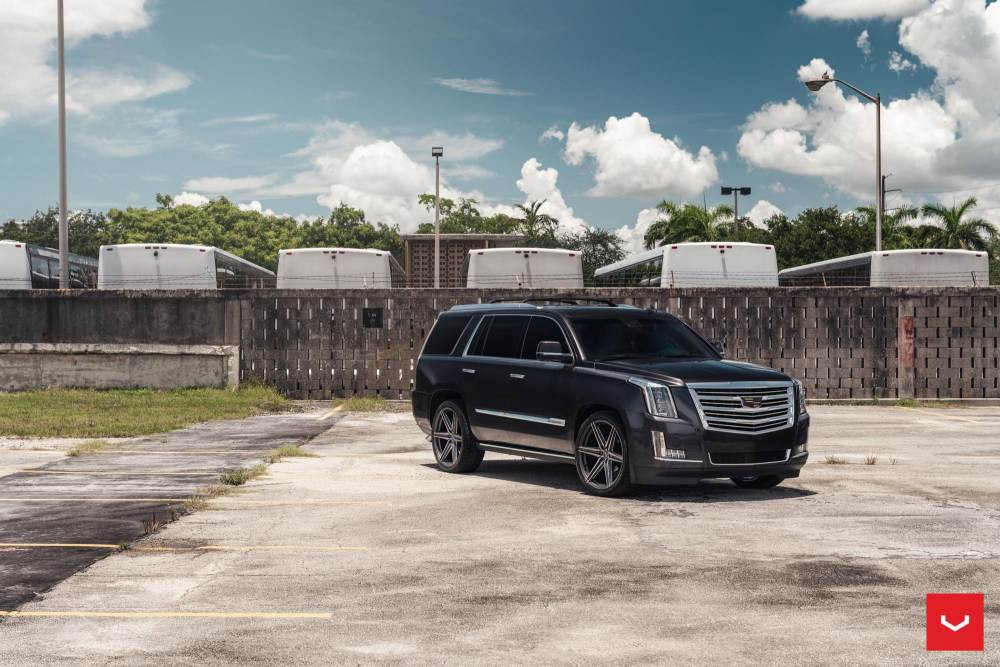 Cadillac Escalade на дисках Hybrid Forged HF6-2