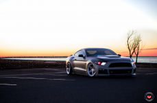 Ford Mustang GT на дисках Vossen Forged LC-102