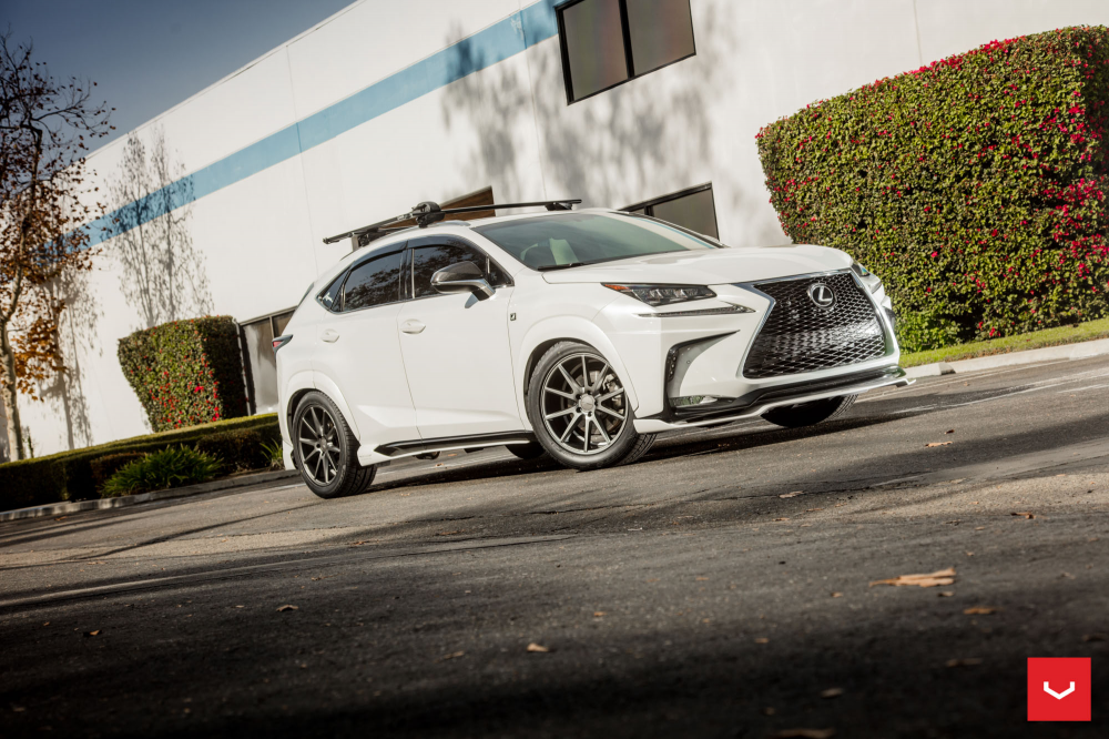 Lexus NX 200t на дисках Vossen Hybrid Forged VFS-1
